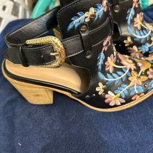 Floral Embroidered shoes /Distressed Heeled Boots worn once like NEW!